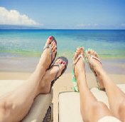 beach girls toes